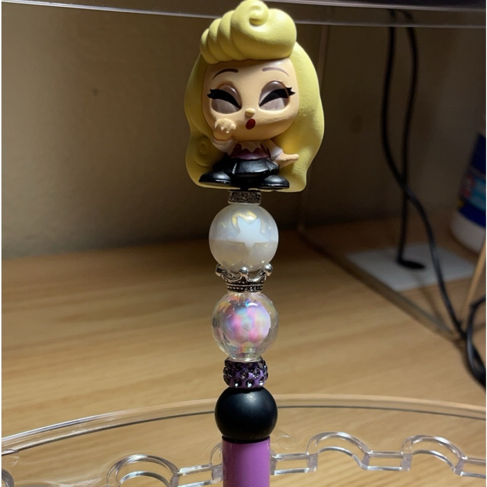 AURORA DISNEY DOORABLES BEADED PEN